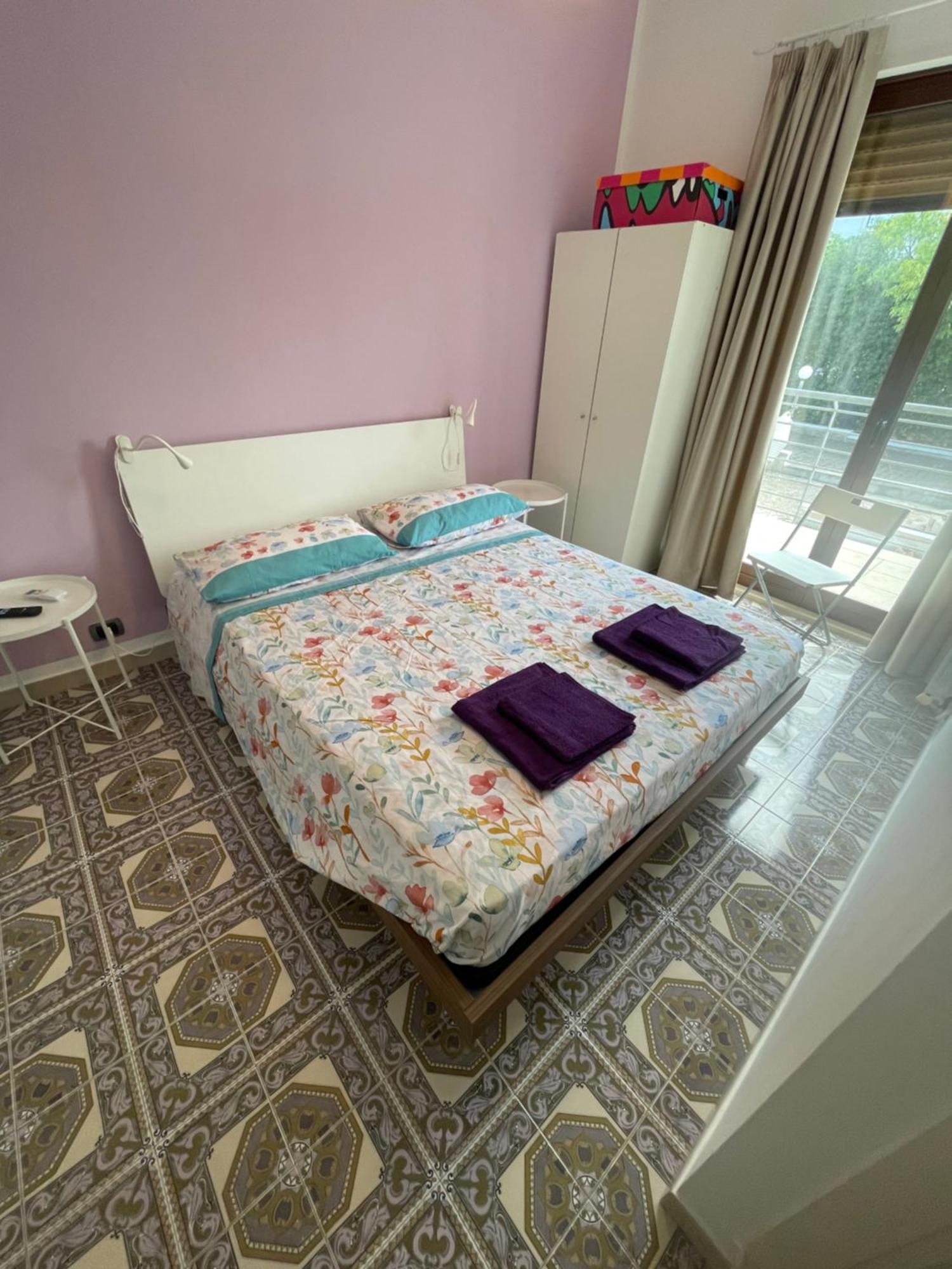 Bed and Breakfast Trentatre Quarantatre à Mola di Bari Extérieur photo